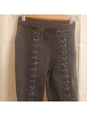 Guess Jeans Womens‎ Size 23 Black Laced Leather No Pockets Side Zip